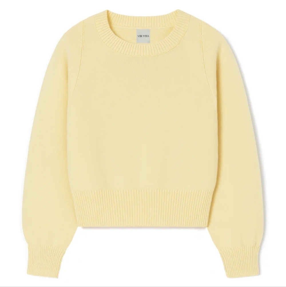 Women's Crew Neck Sweater in Pale Yellow